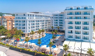 Grand Blue Fafa Resort